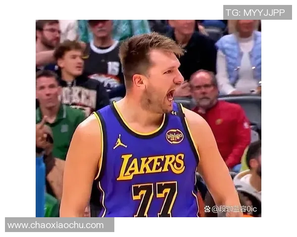 湖人落后东契奇爆粗艾顿系鞋带雷迪克战术引发热议